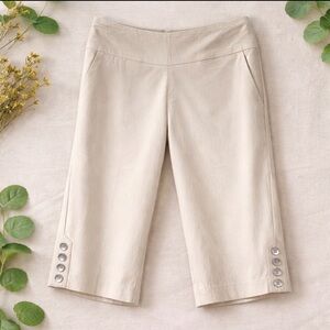 Lior Pull On Capri Pant Light Beige Pocket Silver Side Leg Buttons Sz 4